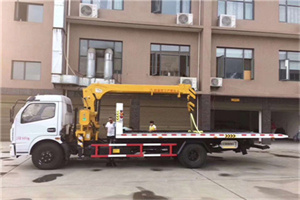 南郑附近汽车轮胎更换